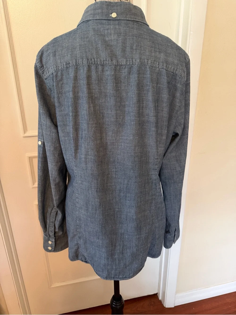 J.Crew Chambray Button Down Shirt Blue Cotton Roll Tab Sleeve XL